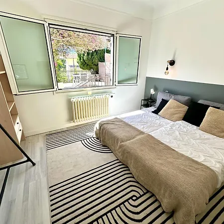 Holiday home Maison Proche Gare Et Au Coeur De *
