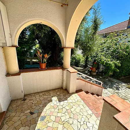 Maison Proche Gare Et Au Coeur De Holiday home *