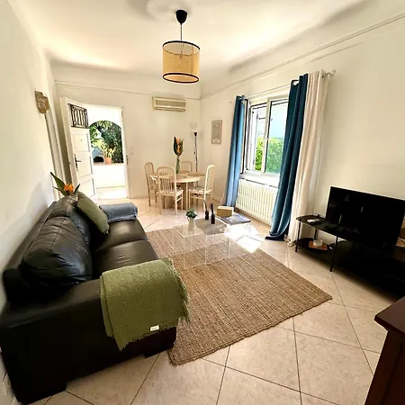 Maison Proche Gare Et Au Coeur De Holiday home Cagnes-sur-Mer